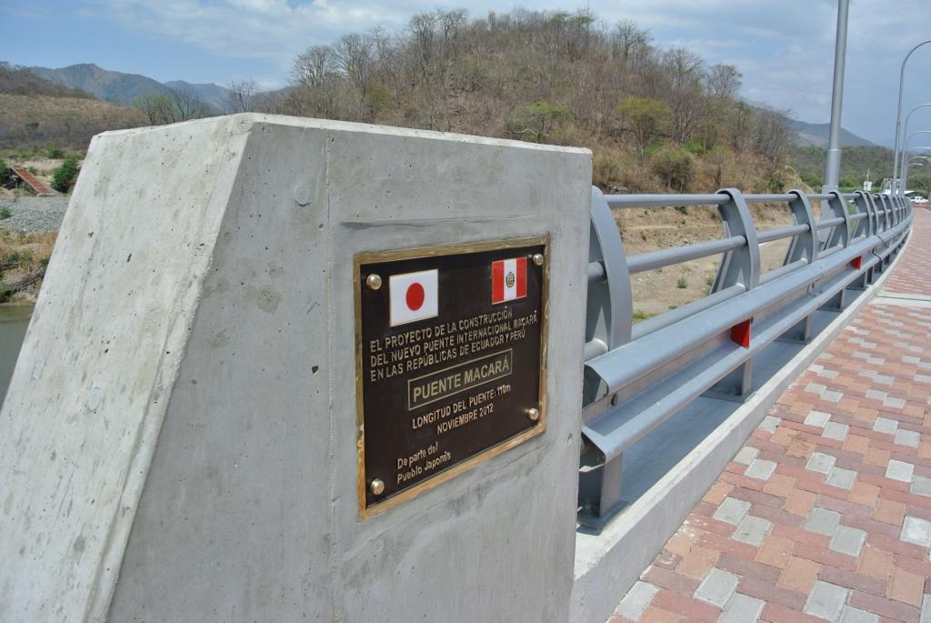 placa de bronce fundido puente
