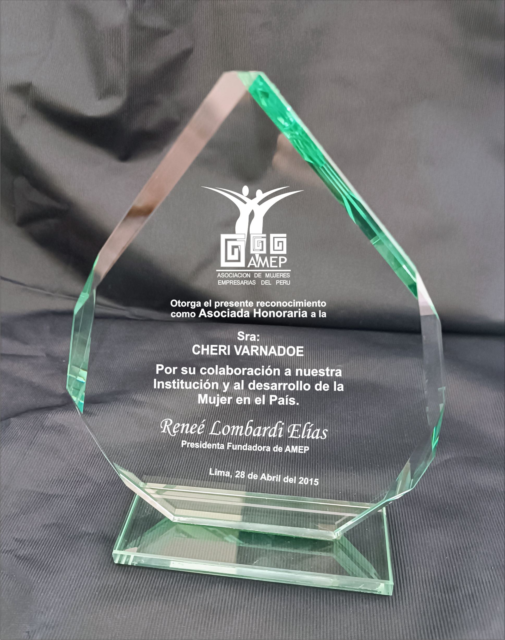 trofeo de vidrio diamante