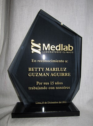 trofeo de vidrio soberin gris